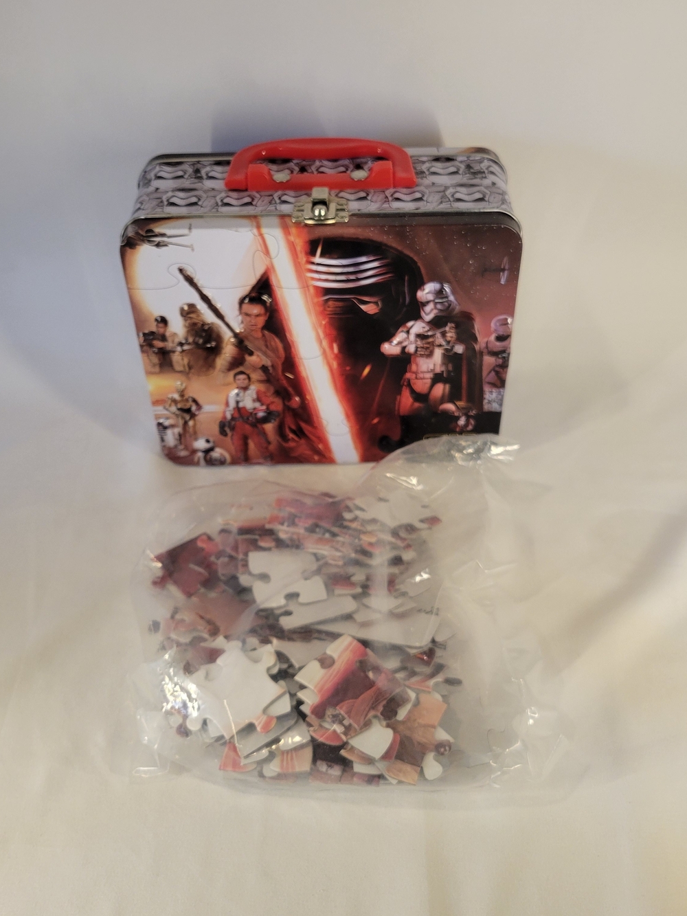 Star Wars Force Awakens Collectible Tin Lunchbox & 48pc Puzzle Set Kylo Ren